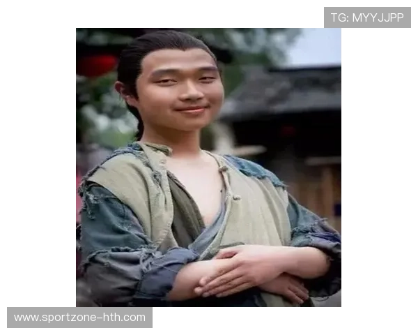 少林足球星爷与大师兄的终极对决 谁能称霸武林绿茵场 少林足球星爷与大师兄的终极对决 谁能称霸武林绿茵场